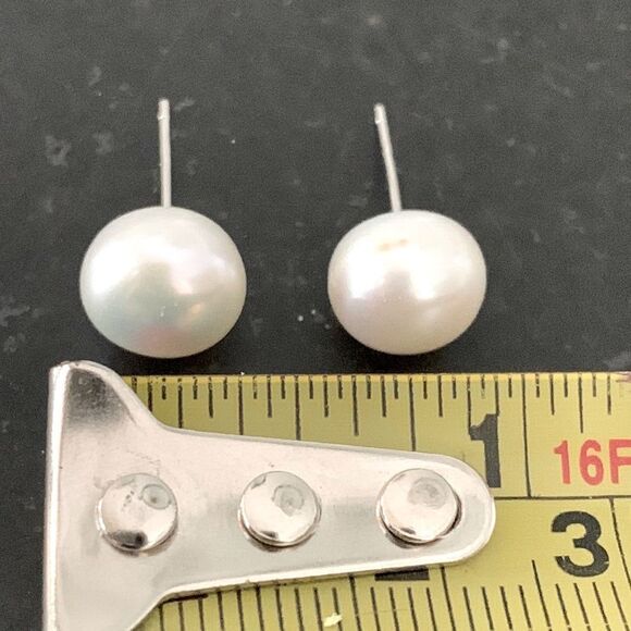 Men’s Large Real Freshwater Pearl Stud Earrings in Sterling Silver, Gift Pouch - Picture 9 of 10